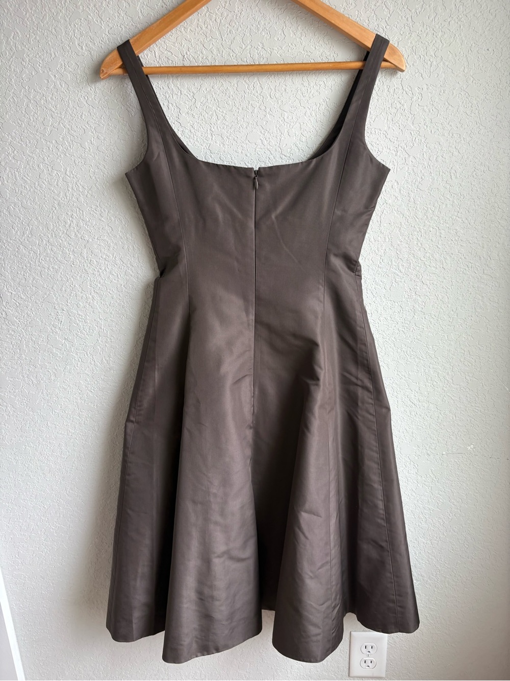 J.Crew 100% Silk Brown A-Line Cocktail Dress Size 2 Sleeveless Midi Fit & Flare - Picture 4 of 5